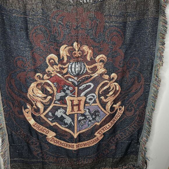 Harry Potter Other - Harry Potter Hogwarts Metallic Woven Throw Blanket